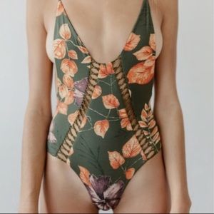 Reversible San Lorenzo Green One Piece